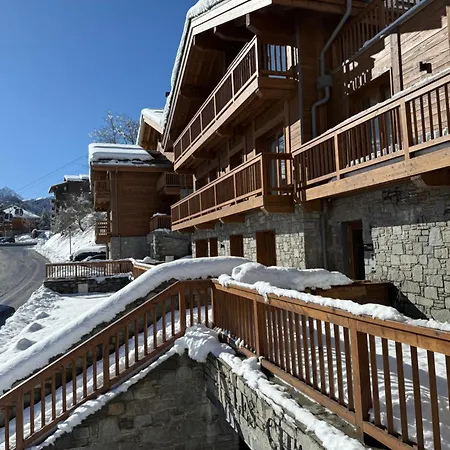 De Luxe Neuf 6 Personnes De 75 M2 A Meribel Mottaret *